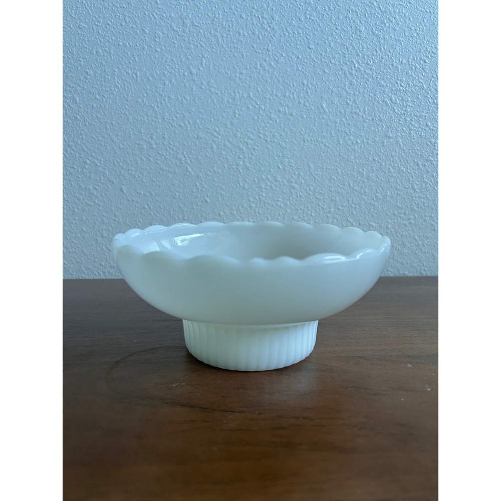 EO Brody Co White Milk Glass Scalloped Pedestal Compote Bowl M2000 Vintage